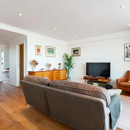 Stunning Belem Views Bright 2-bed Апартаменты