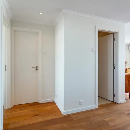 Stunning Belem Views Bright 2-bed Daire Lisboa