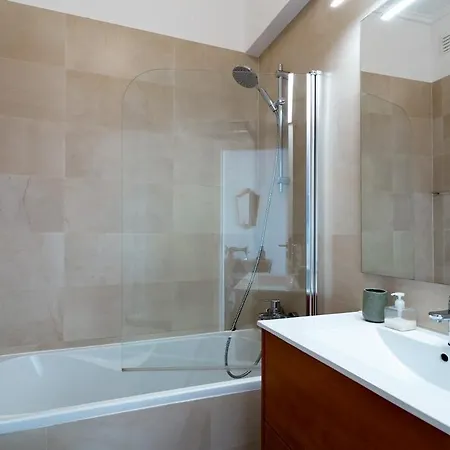 Stunning Belem Views Bright 2-bed * Lisboa