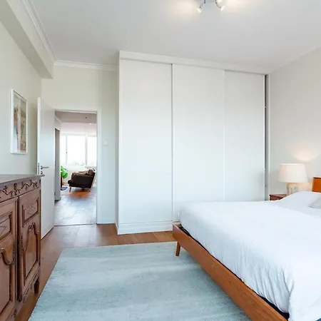 Stunning Belem Views Bright 2-bed Апартаменты *