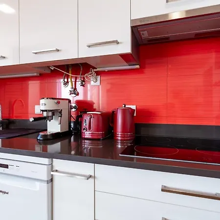 Stunning Belem Views Bright 2-bed Апартаменты